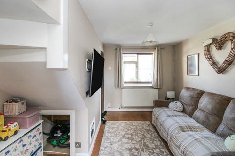 undefined, Homefield Close, Horley, Surrey. RH6 9TT