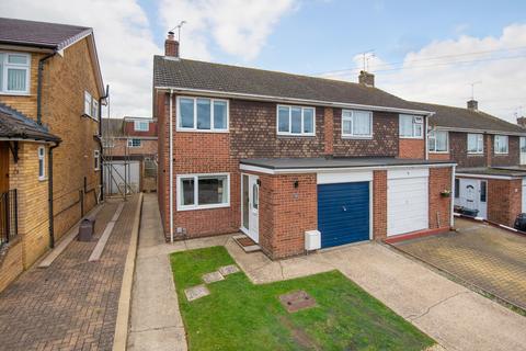 3 bedroom semi-detached house for sale, Highfield Road, Willesborough