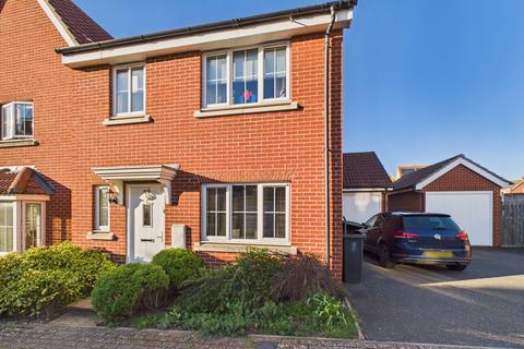 4 bedroom semi-detached house for sale, Song Thrush Close, Stowmarket IP14