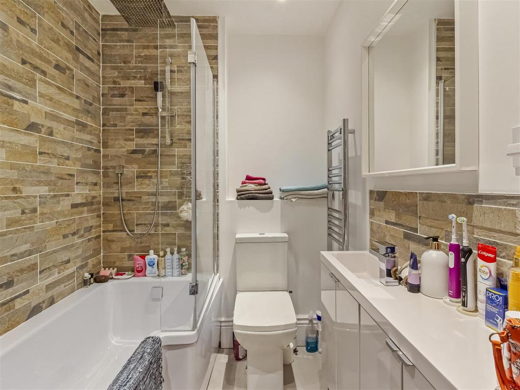 68, Richmond Road Worthing, BN11 4 AF-008.JPG