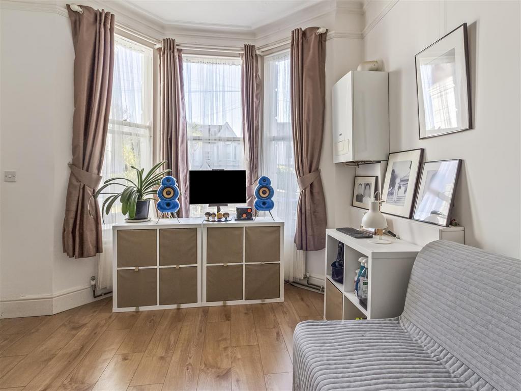 68, Richmond Road Worthing, BN11 4 AF-011.JPG