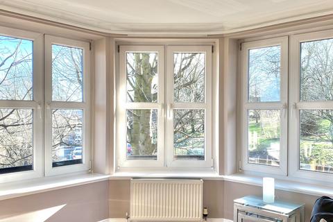 3 bedroom flat for sale, Crow Road, Flat 1/2, Broomhill, Glasgow, G11 7JS