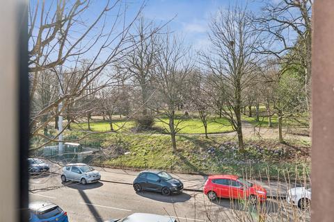 3 bedroom flat for sale, Crow Road, Flat 1/2, Broomhill, Glasgow, G11 7JS