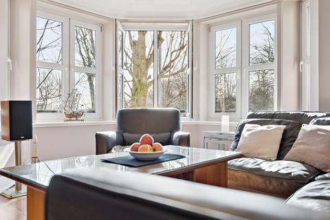 3 bedroom flat for sale, Crow Road, Flat 1/2, Broomhill, Glasgow, G11 7JS