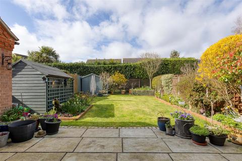 undefined, Mallard Close, Shefford, SG17 5YS