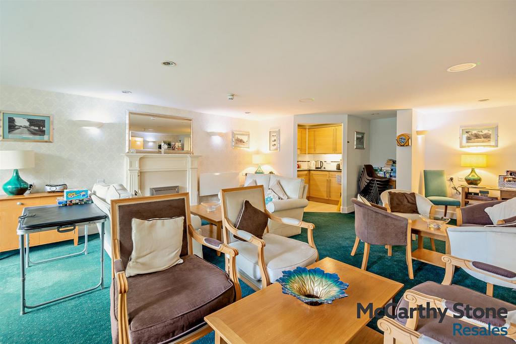 8680635-interior10-800.jpg