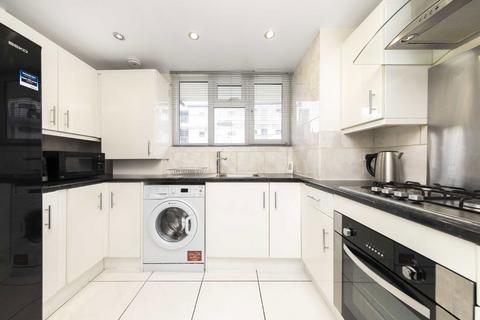 2 bedroom flat to rent, Whiston Road, London E2