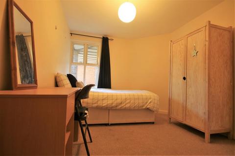 2 bedroom apartment to rent, The Chare, City Centre