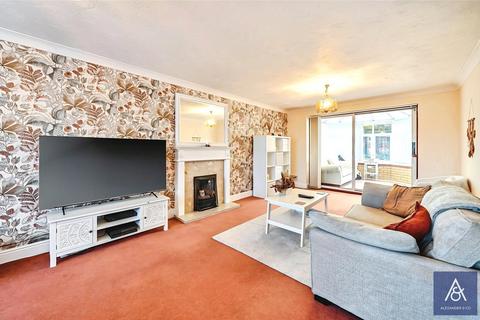 4 bedroom detached house for sale, Old Oak Drive, Towcester NN12