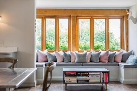 undefined, Rotherfield Greys, Henley-On-Thames, RG9