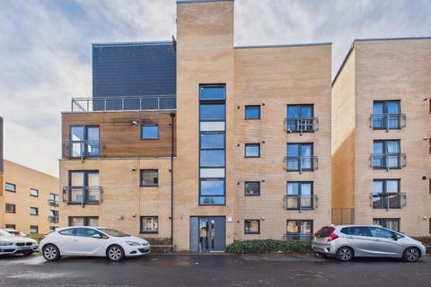 2 bedroom flat to rent, Moffat Way, Niddrie, Edinburgh, EH16