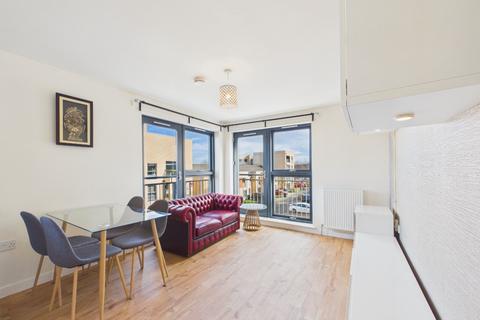 2 bedroom flat to rent, Moffat Way, Niddrie, Edinburgh, EH16
