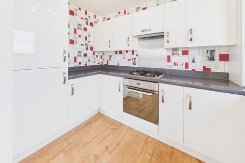 2 bedroom flat to rent, Moffat Way, Niddrie, Edinburgh, EH16