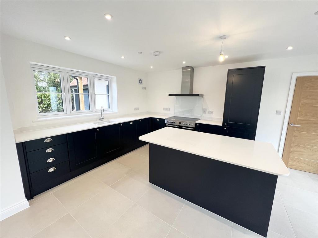 Kitchen/Breakfast Room