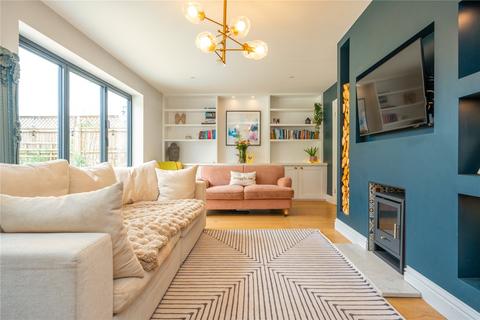 undefined, Hatch Close, Surrey KT15