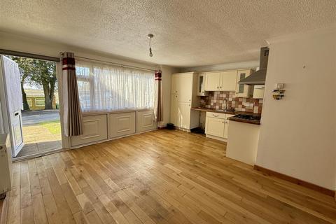undefined, Gurnard Pines, Cowes