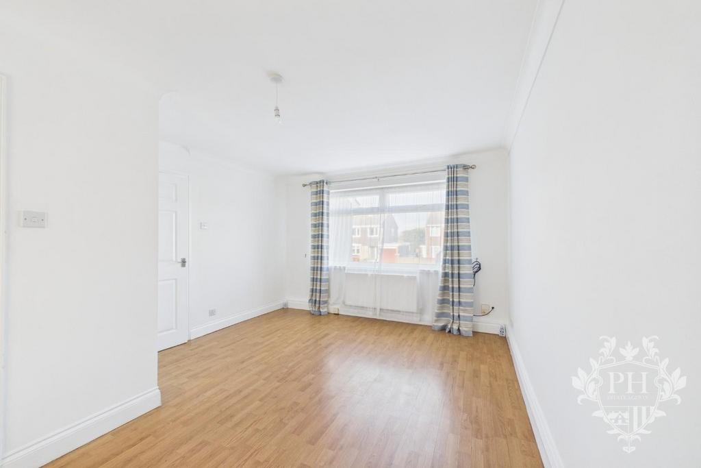 CAM02002 G0-PR0281-STILL005.jpg
