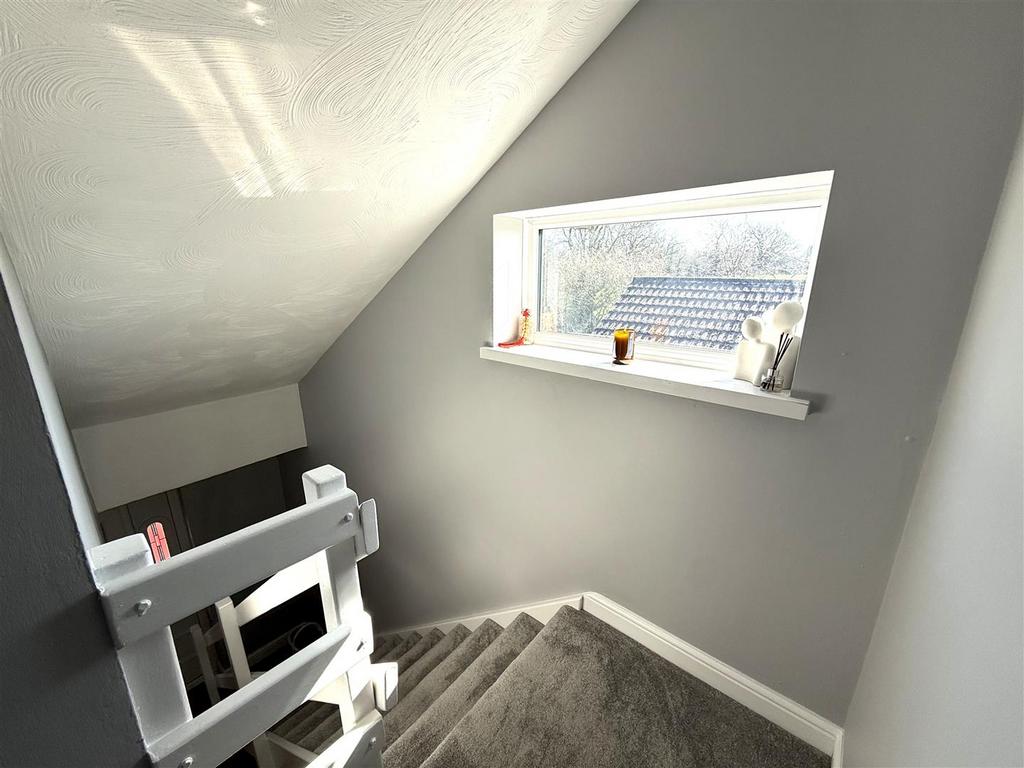 23 coombe land.jpeg