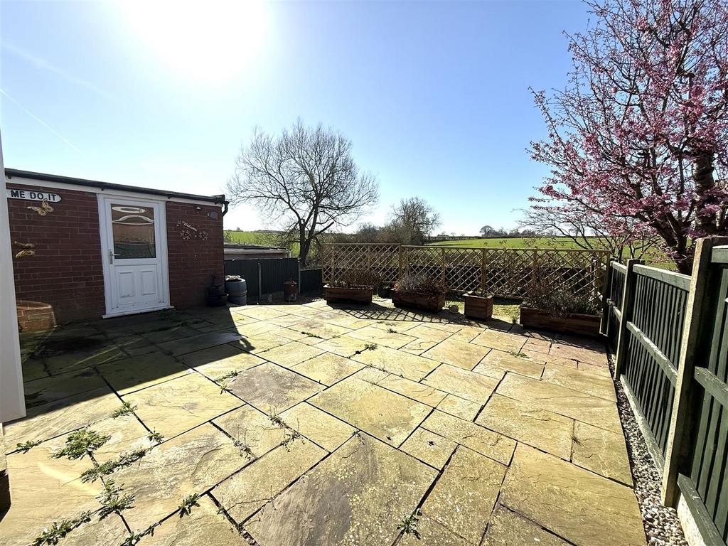 23 coombe rear 3.jpeg