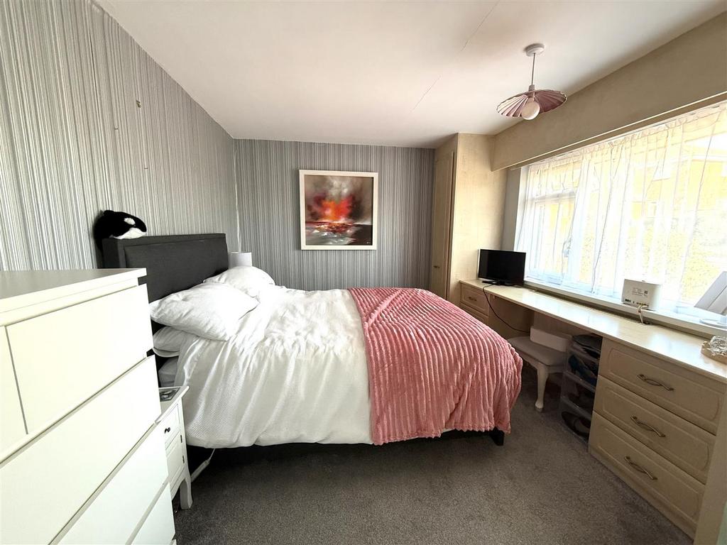 23 coombe bed.jpeg
