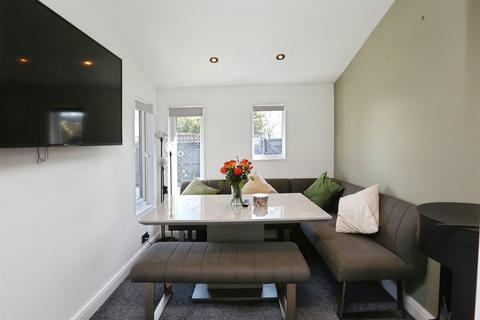 3 bedroom terraced house for sale, Coral Court, Gosport