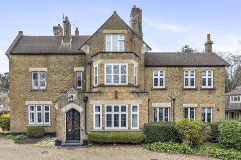 3 bedroom apartment for sale, Oatlands Avenue, Weybridge, Surrey, KT13