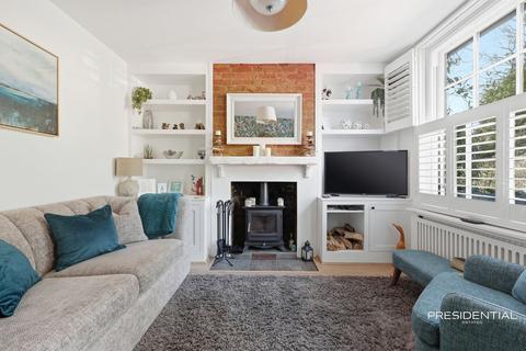 undefined, Lower Road, Loughton IG10