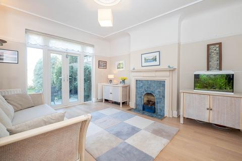 undefined, Wellesley Crescent, Twickenham, TW2