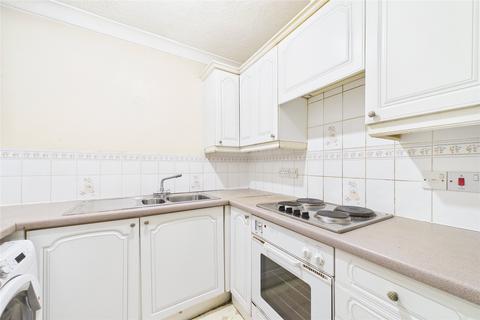 2 bedroom apartment for sale, Broome Court, Bracknell, Berkshire, RG12