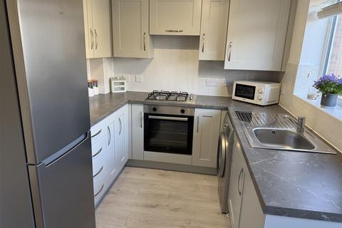 2 bedroom semi-detached house for sale, Calder Close, Mirfield WF14