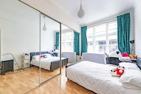 2 bedroom flat to rent, Bernard Street, London WC1N