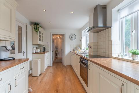 4 bedroom detached house for sale, Squires Gate, Rogerstone, NP10