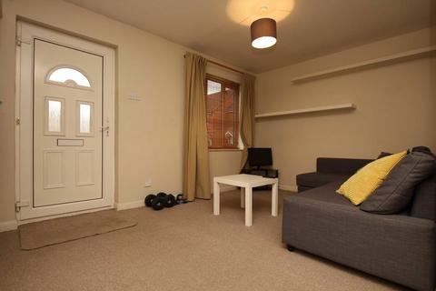 undefined, Varsity Drive, Twickenham TW1