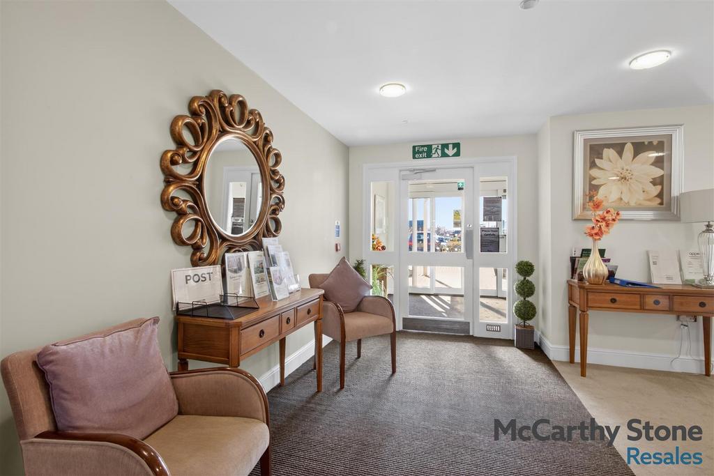 8682473-interior19.jpg