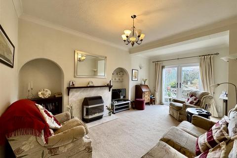 undefined, Benomley Crescent, Almondbury, Huddersfield, HD5 8LT
