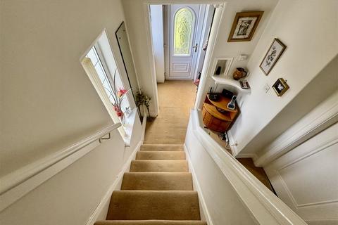 undefined, Benomley Crescent, Almondbury, Huddersfield, HD5 8LT
