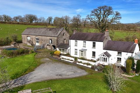 4 bedroom property with land for sale, Pentrefelin, Llandeilo, Carmarthenshire.