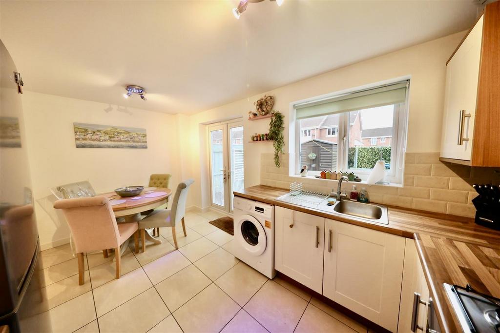 Kitchen diner