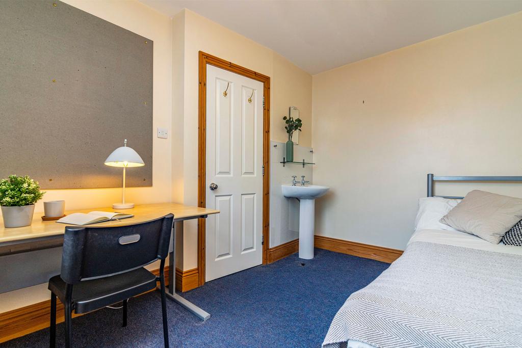 Bedroom 4