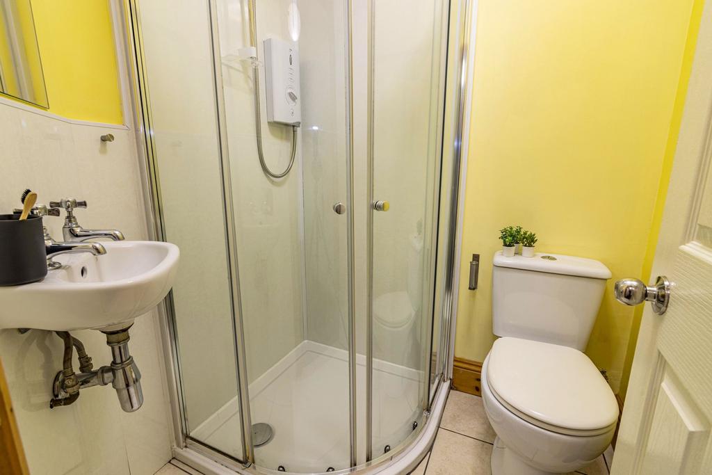 Bathroom 2