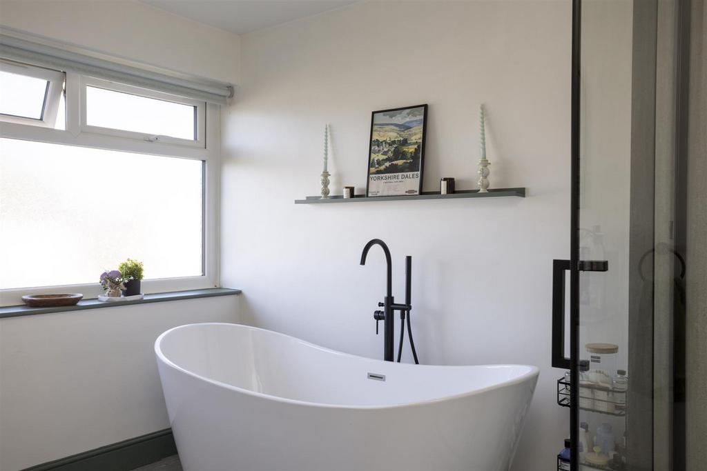 55 Keble Park North 28.jpg