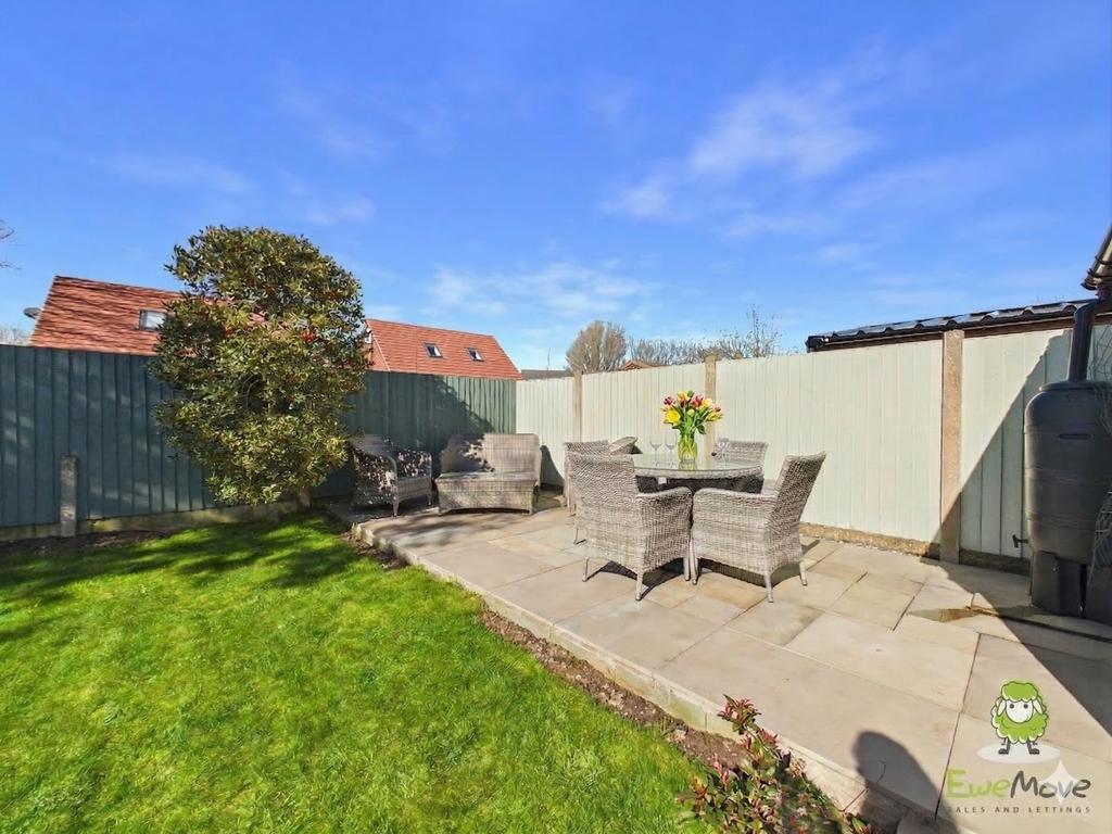 Patio Emily Dimelow Ewemove Whitchurchand Nantwich