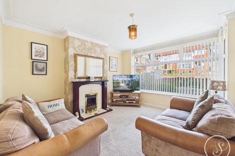 4 bedroom semi-detached house for sale, Stainburn Road, Leeds