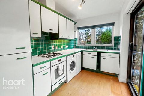 1 bedroom flat for sale, Hawthorne Drive, LEICESTER