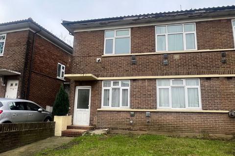 2 bedroom flat to rent, London NW10