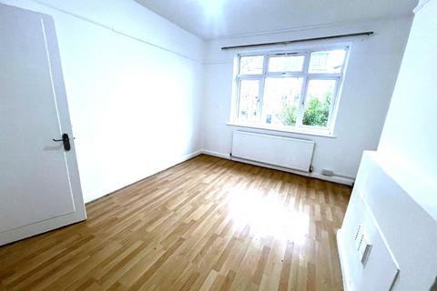 2 bedroom flat to rent, London NW10