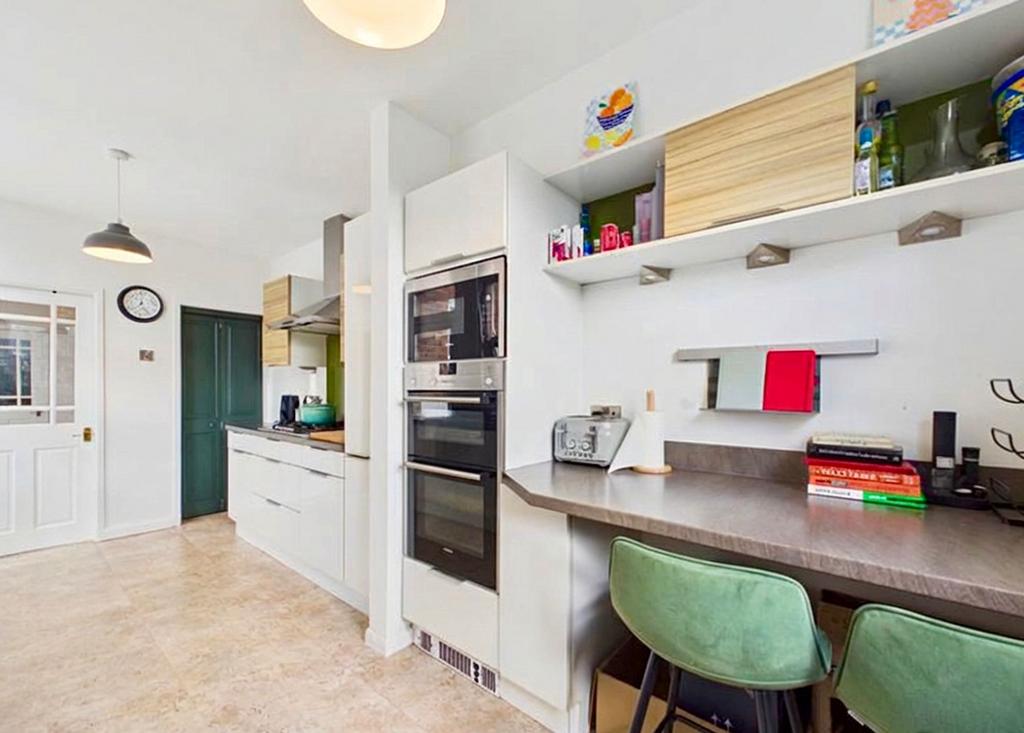 Breakfast kitchen