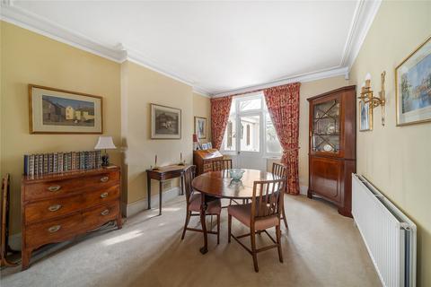 undefined, Daisy Lane, London, SW6