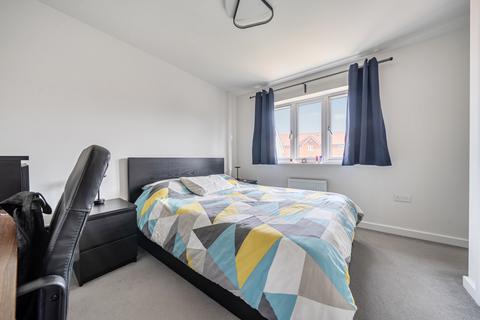 3 bedroom semi-detached house for sale, Martingale Grove, Arborfield Green, Reading