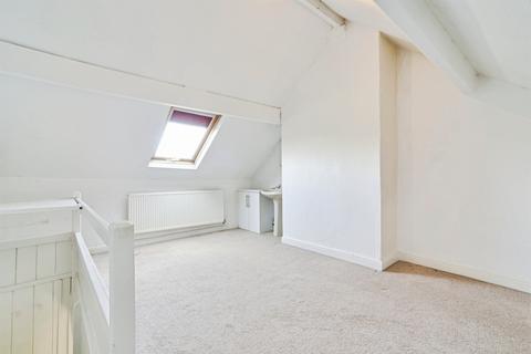 undefined, Roydwood Terrace, Bradford BD13
